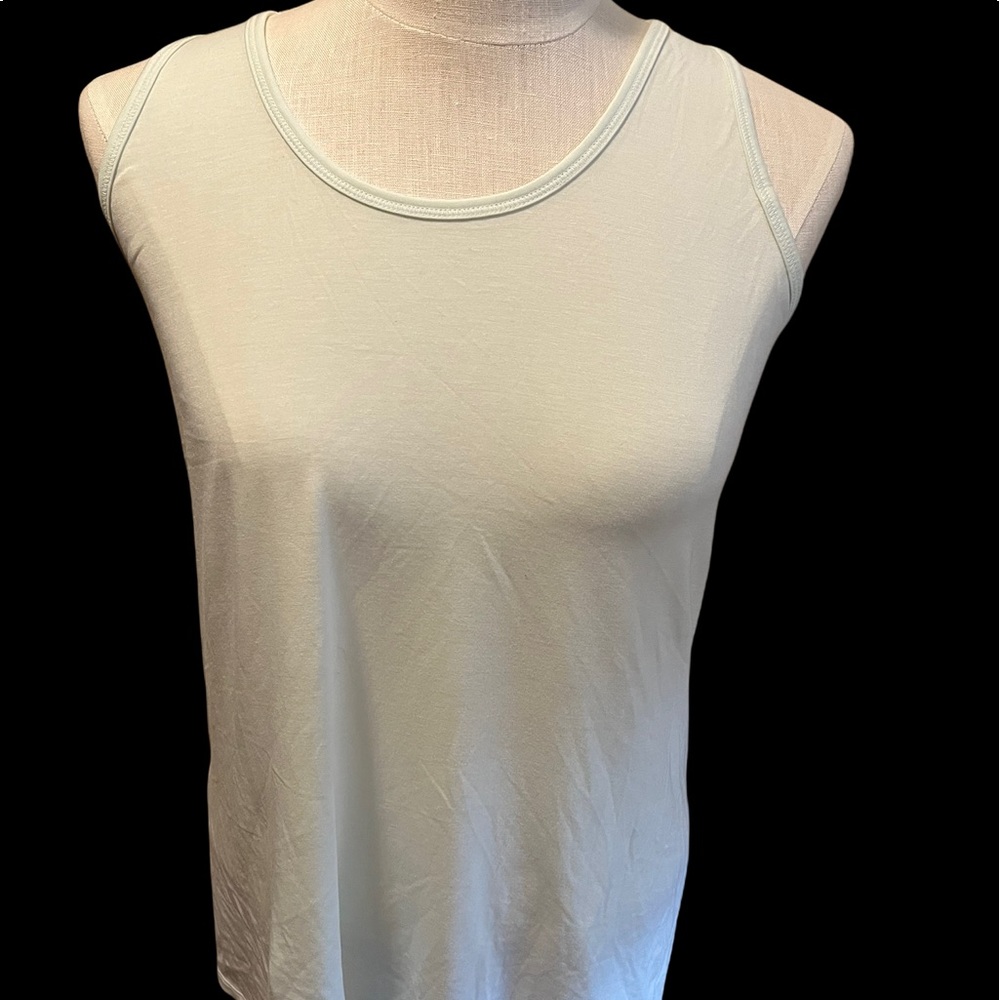 Athlete tank size XL